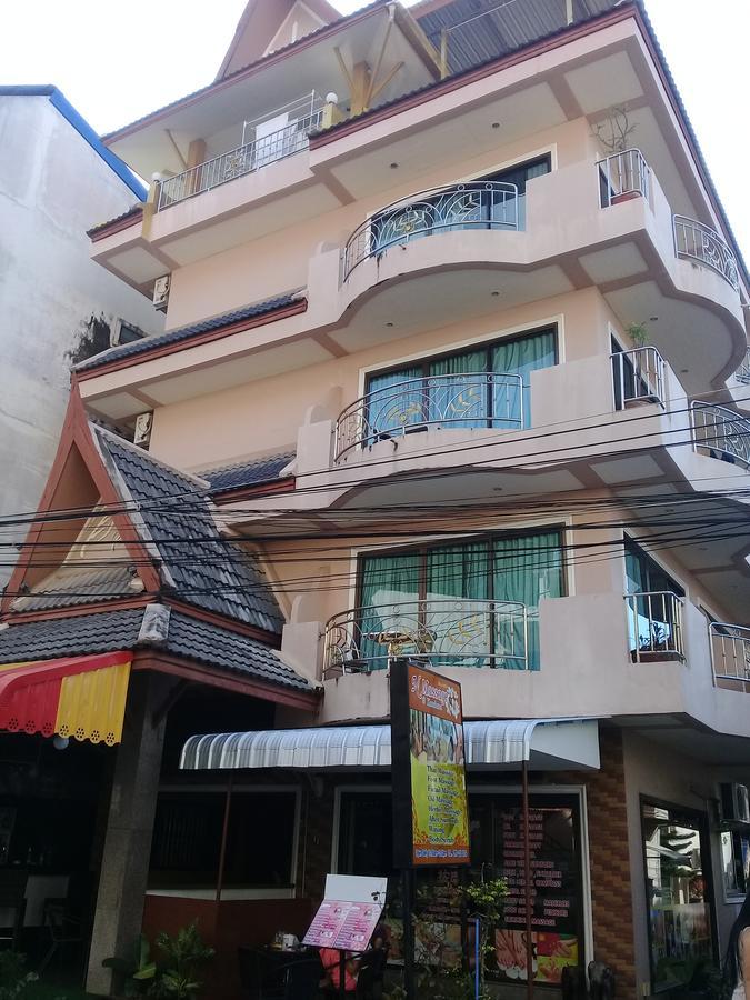 Ban Tyrol Hotel Patong Eksteriør billede