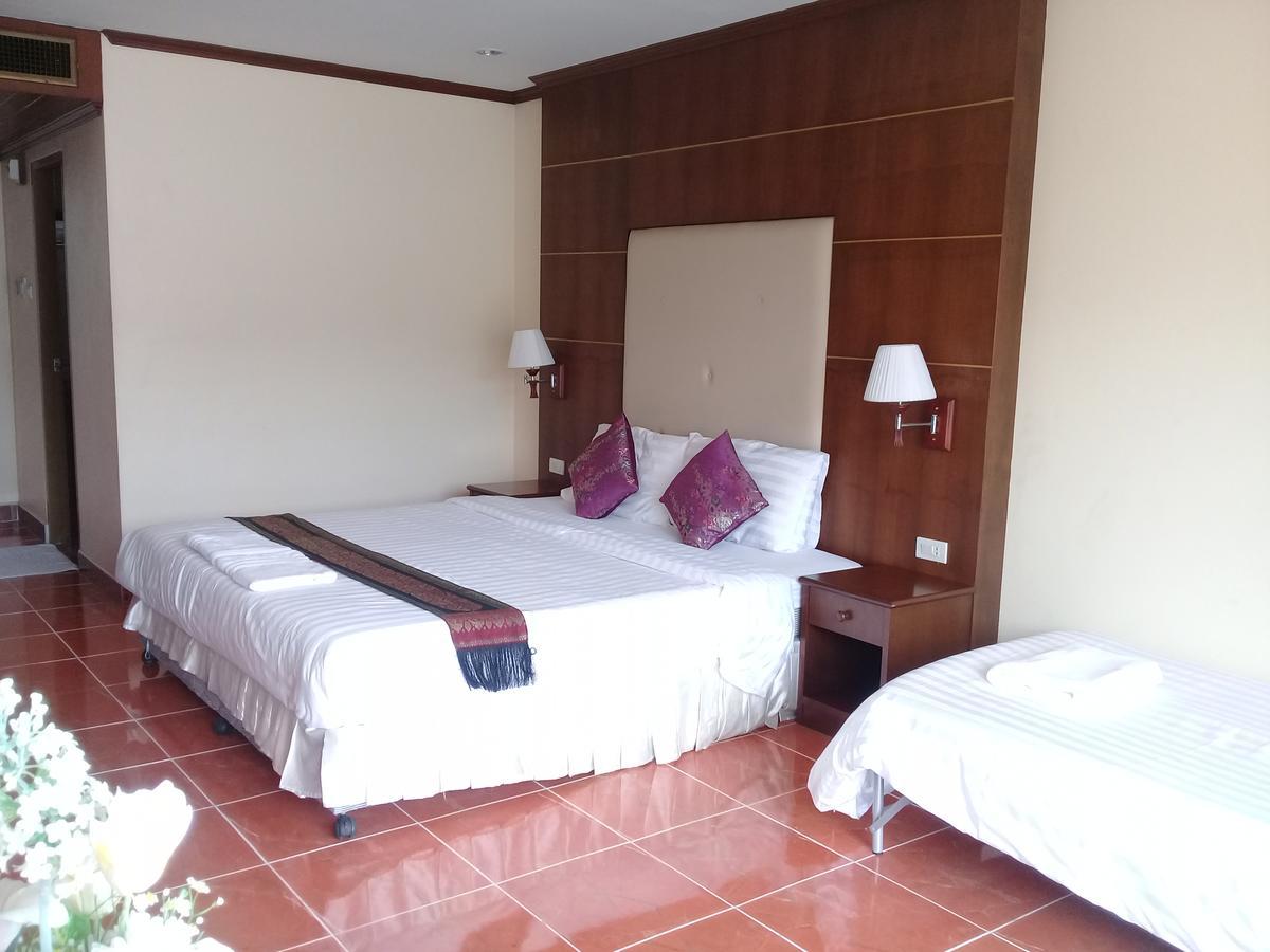 Ban Tyrol Hotel Patong Eksteriør billede